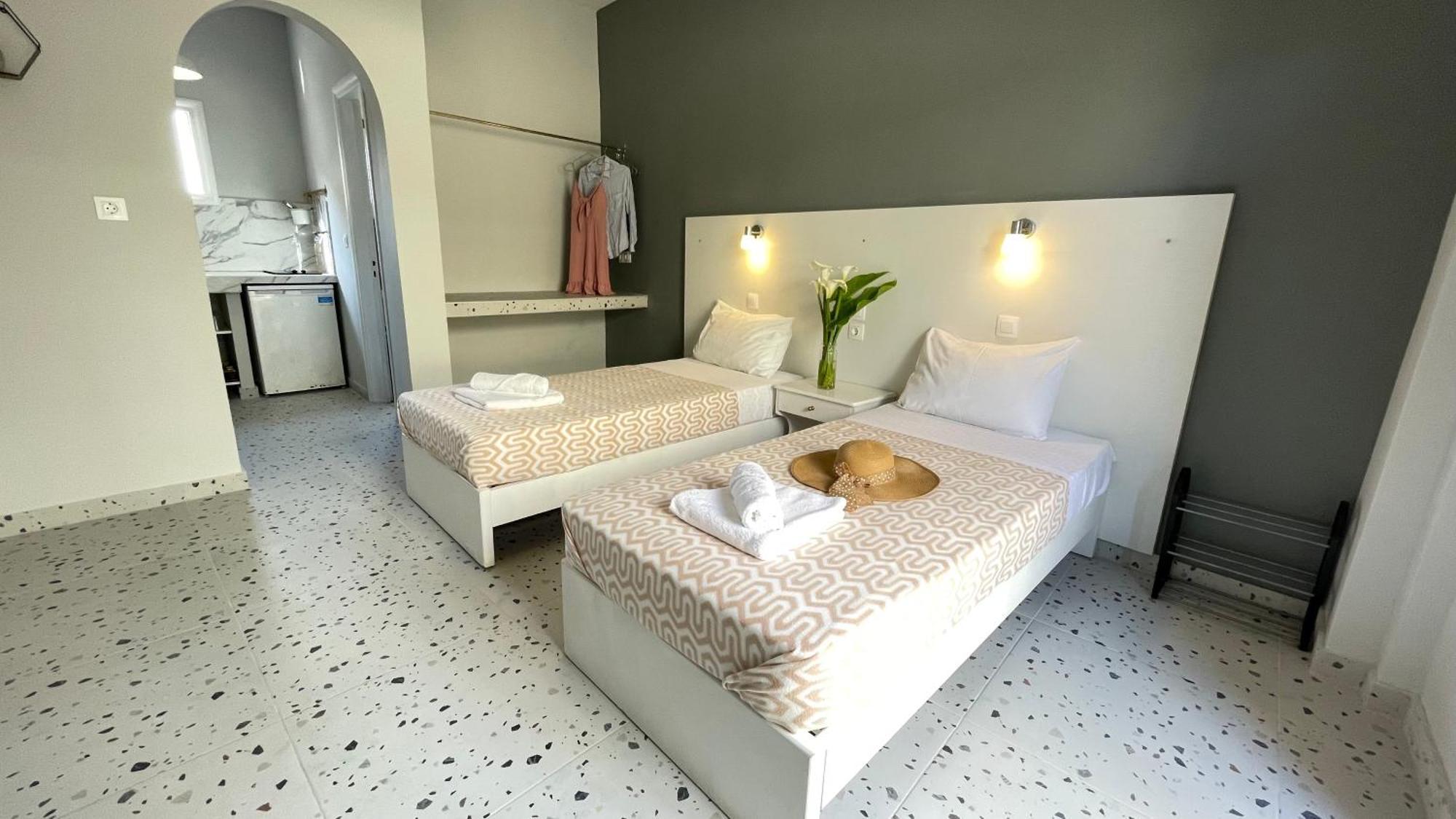 Nine Muses Apartments กาวอส ภายนอก รูปภาพ