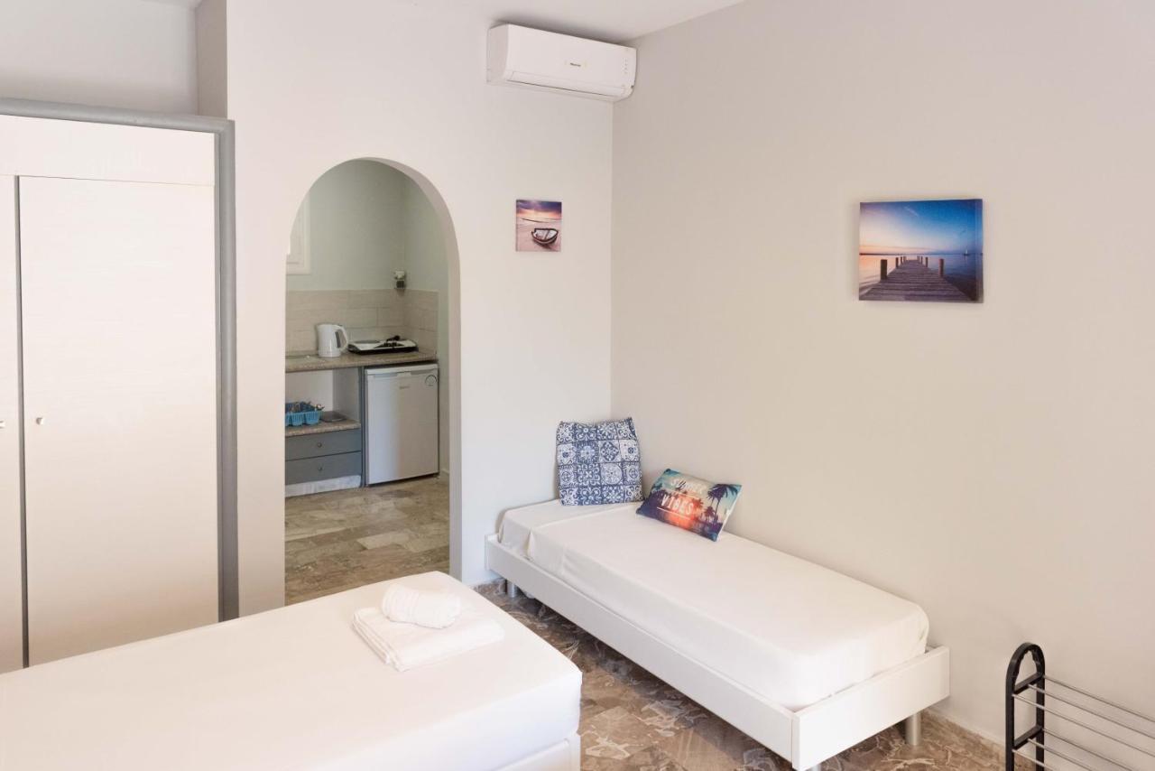 Nine Muses Apartments กาวอส ภายนอก รูปภาพ